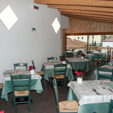 Hotel Locanda Le Tre Oche Моліна-ді-Ледро Екстер'єр фото