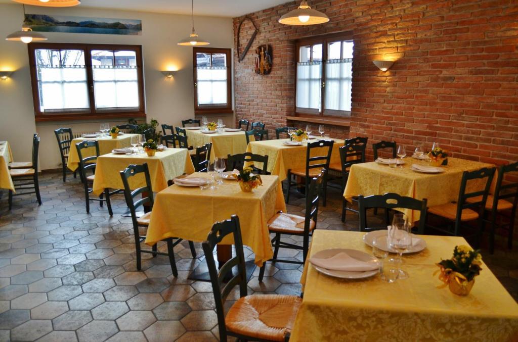 Hotel Locanda Le Tre Oche Моліна-ді-Ледро Екстер'єр фото