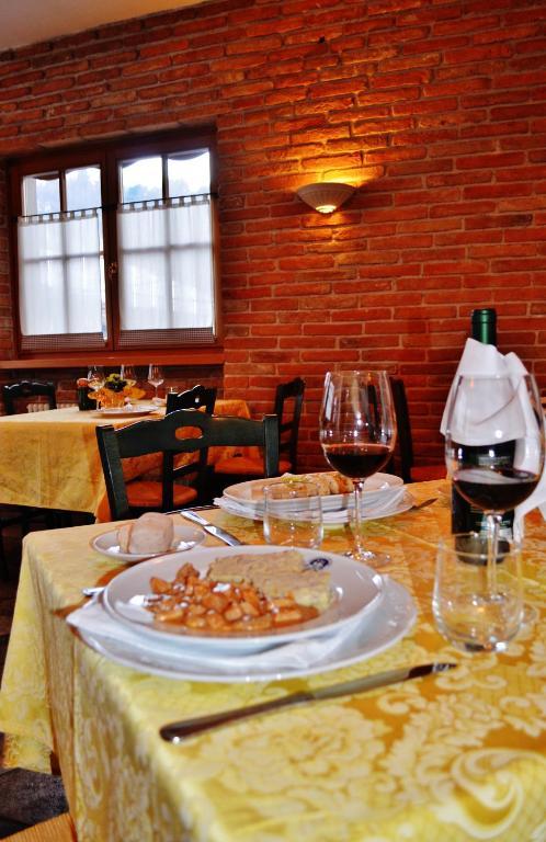 Hotel Locanda Le Tre Oche Моліна-ді-Ледро Екстер'єр фото