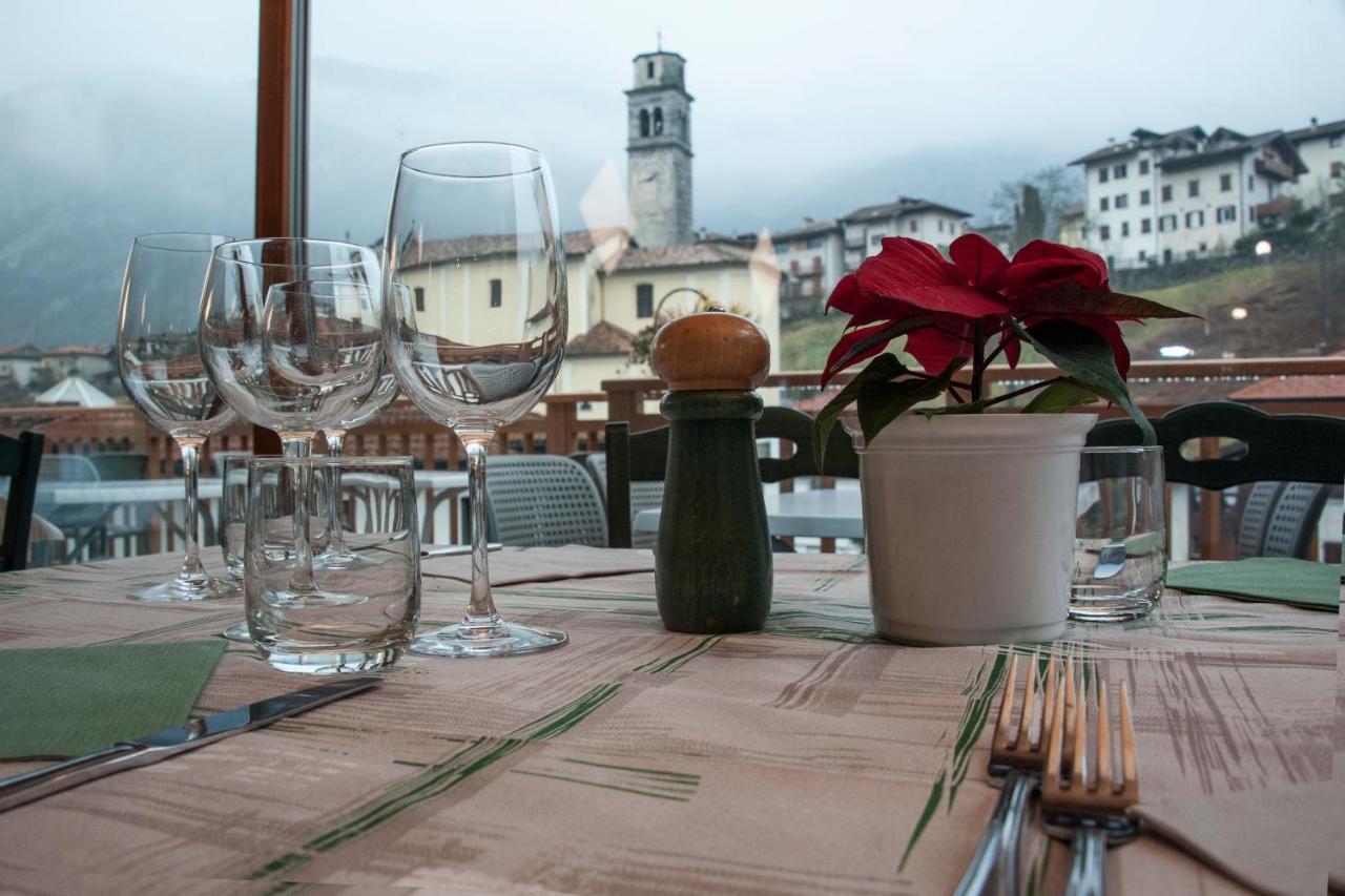 Hotel Locanda Le Tre Oche Моліна-ді-Ледро Екстер'єр фото