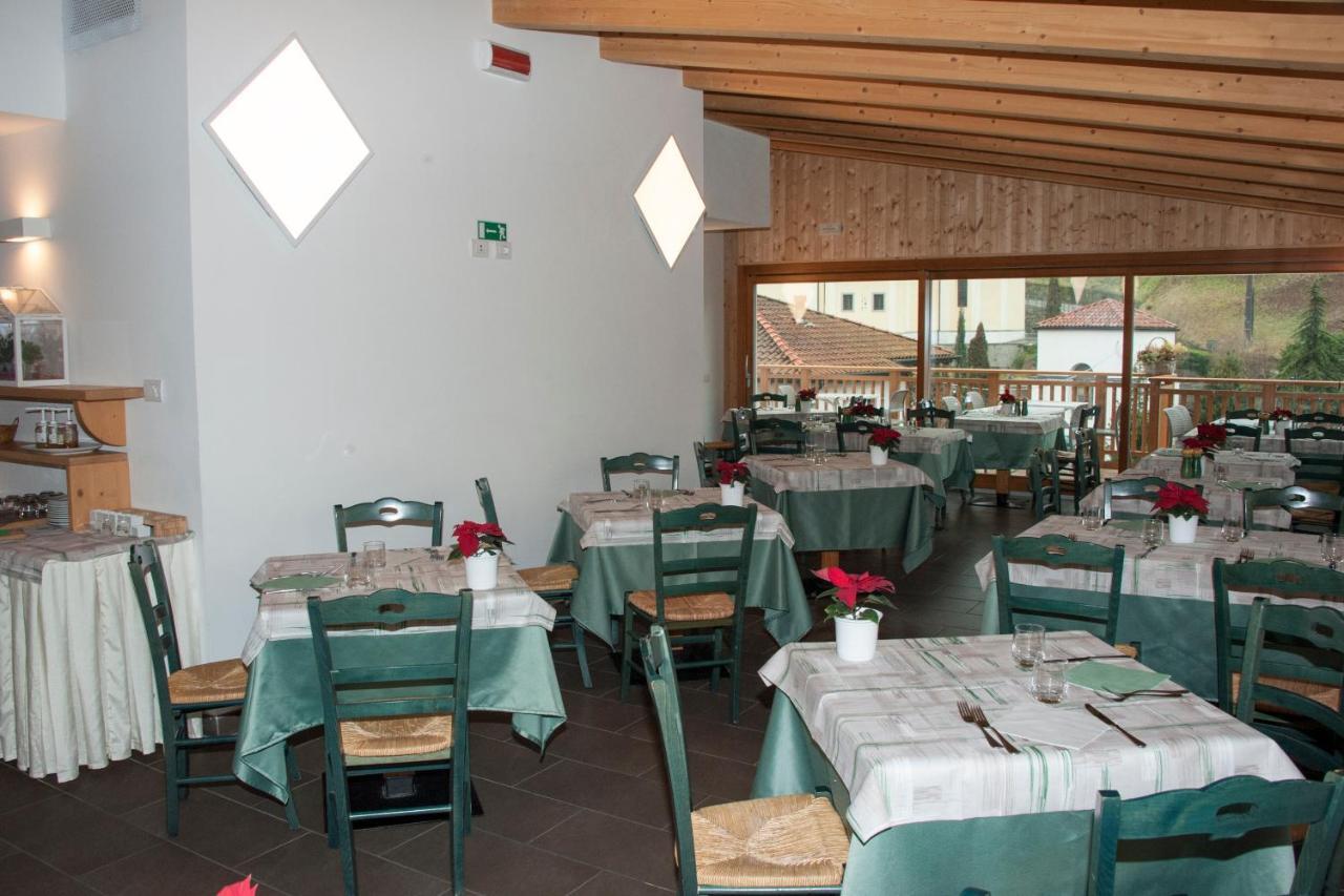Hotel Locanda Le Tre Oche Моліна-ді-Ледро Екстер'єр фото